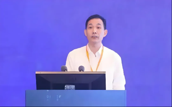 恒牛网 中国联通原副总经理曹兴信，非法收受巨额财物