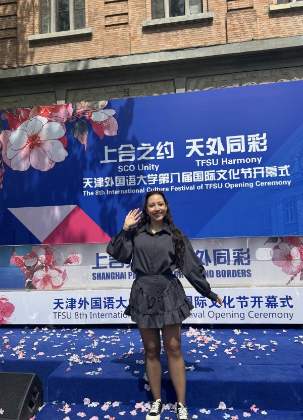 铁牛配资 “译”见中国智慧