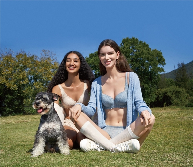 Cardi B跨界合作国货内衣HSIA遐 东西方女性共倡“舒适自由”新主张